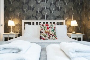 4 chambres, fer et planche Ă repasser, Wi-Fi, draps fournis