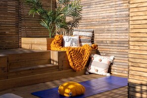 Property grounds - Host & Stay | Round Hill Apartment (Brighton and Hove)