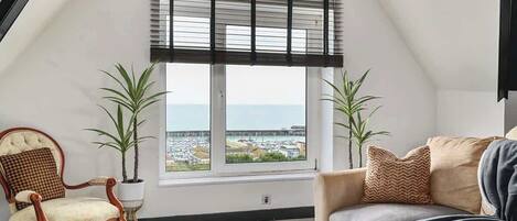 تلفزيون، مكتب