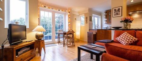 TV, DVD player, offices