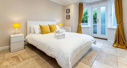 Host & Stay | Seven Dials Apartment