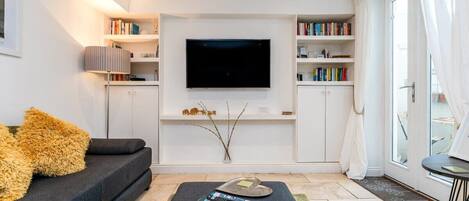TV