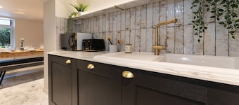 Host & Stay | Luxe on Margaret Street