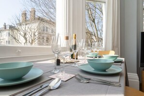 Dining - Host & Stay | Alexandra Villas (Brighton and Hove)