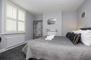 4 bedrooms, iron/ironing board, WiFi, bed sheets - Host & Stay | Brighton Laines House (Brighton and Hove)