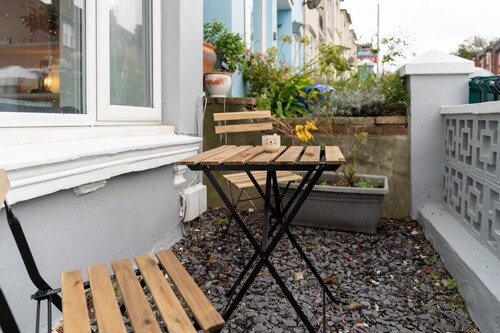 Host & Stay | Shanklin House