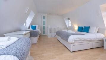 3 chambres, fer et planche Ă repasser, Wi-Fi, draps fournis