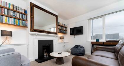 Host & Stay | Preston Park Apartment