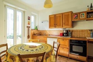 Fridge, microwave, oven, stovetop - Strasbourg Gare - Petite France "Au 52" (Strasbourg)