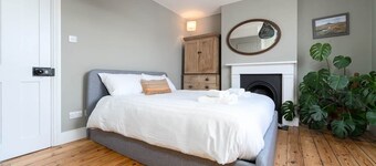 Host & Stay | Grove Townhouse