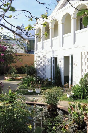Front of property - Le Macaron Garden Stay - City Boutique Hotel Da Lat (Da Lat)