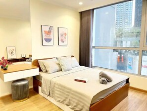 Deluxe Apartment, 2 Bedrooms, City View