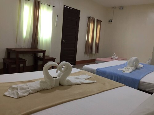 Junlyn Apartelle Single Room - Room good for 2

