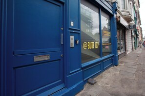 واجهة المنشأة