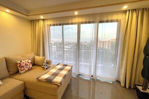 Living area - Premium Executive 3 BR Apt with Skyline views

 (Nairobi County)