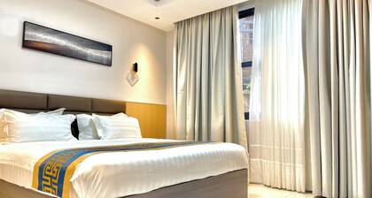 Step Apart Hotel