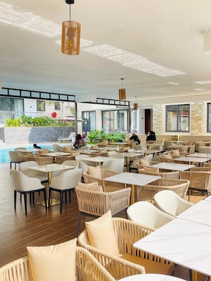 Petit déjeuner buffet compris tous les jours