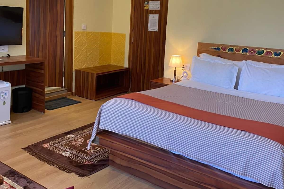 Deluxe Room | 1 bedroom, free WiFi