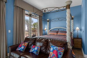 4 bedrooms, iron/ironing board, free WiFi, bed sheets - Gorgeous Gulf View, Pet Friendly Condo/Within Walking Distance to Everything! (Pensacola Beach)