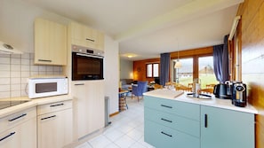 Fridge, microwave, oven, dishwasher - SABOT DE VENUS SA4 TELECABINE & MOUNTAIN 6 Pers. (Châtel)
