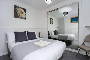 2 Schlafzimmer, Bügeleisen/Bügelbrett, kostenloses WLAN, Bettwäsche