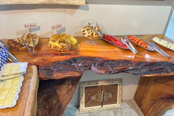 Free daily buffet breakfast