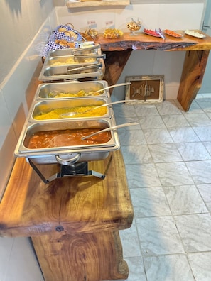 Free daily buffet breakfast