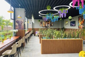 Meeting facility - Modern 3B with gym, pitch and views near Sarit
(Nairobi County)