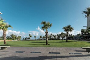 Property grounds - Beach House Walk to The Beach #8 (San Juan)