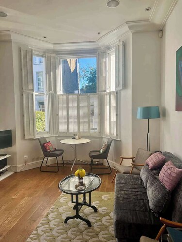 Perfect Detached House in Chelsea