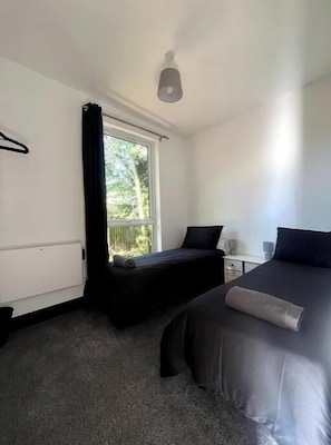 3 bedrooms, iron/ironing board
