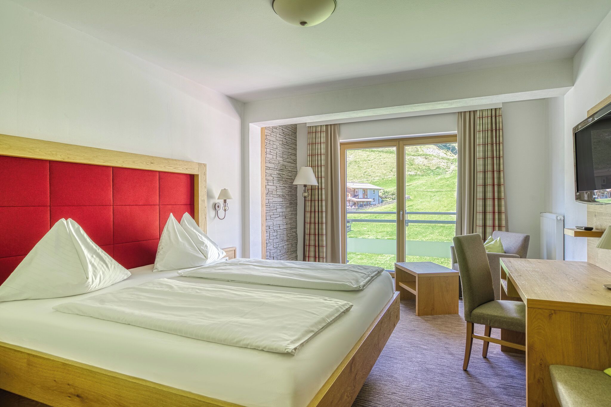 Premium Double Room | In-room safe, desk, soundproofing, free WiFi