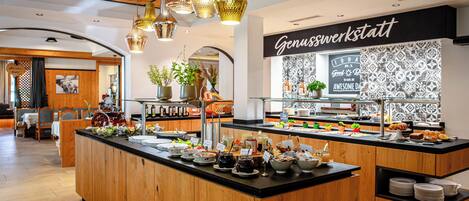 Desayuno buffet incluido todos los días