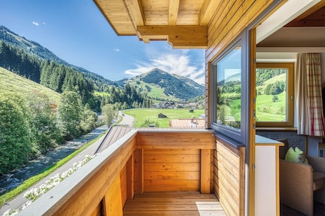Deluxe Double Room | Balcony view. Hotel Barbarahof