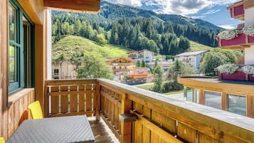 Familien-Doppelzimmer | Blick vom Balkon