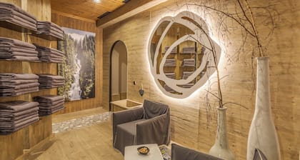 Boutique house happYellow