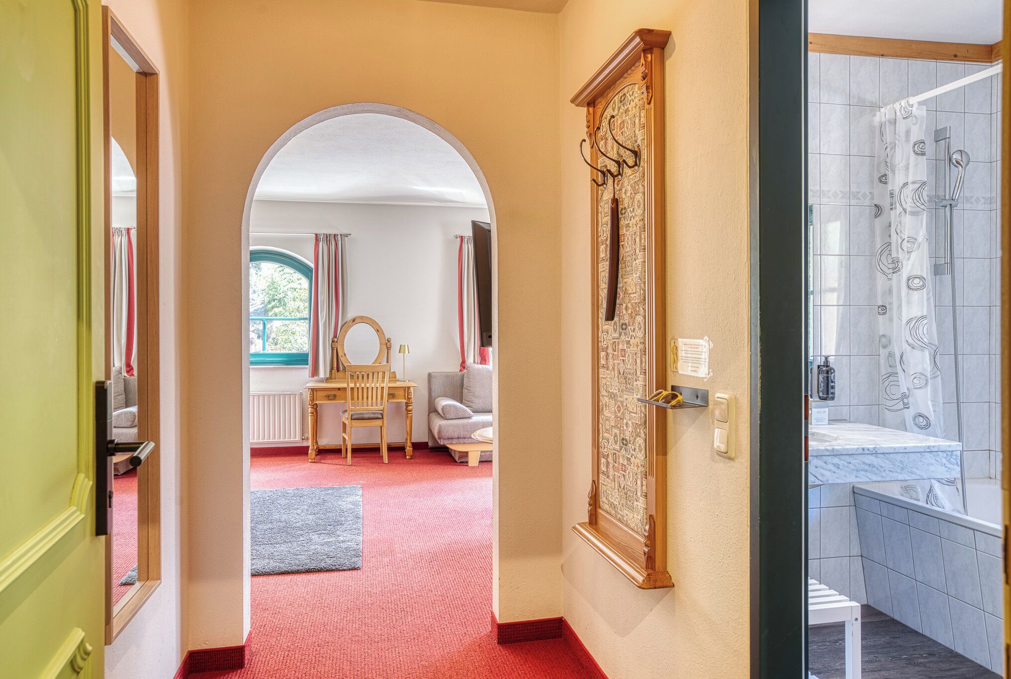 Boutique house happYellow, Saalbach-Hinterglemm: Hotel Reviews