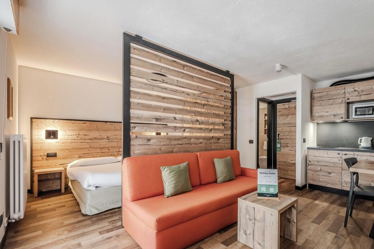 Studio | Minibar, in-room safe, desk, WiFi (free)