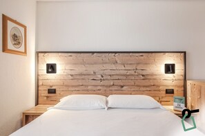 Minibar, in-room safe, desk, free WiFi - Hotiday Apartments La Thuile (La Thuile)
