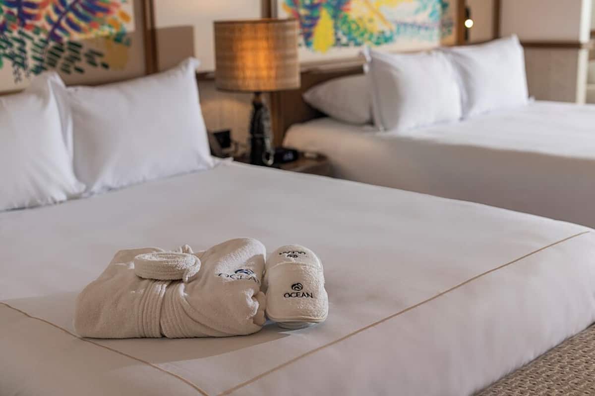 Privilege Junior Suite Ocean View | Gratis produkter i minibar, värdeförvaringsskåp på rummet och skrivbord