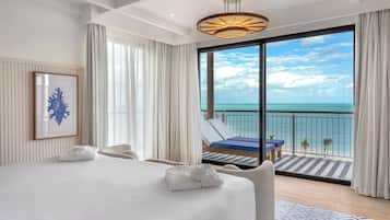 Privilege Master Suite Ocean Front | 1 bedroom, free minibar, in-room safe, desk
