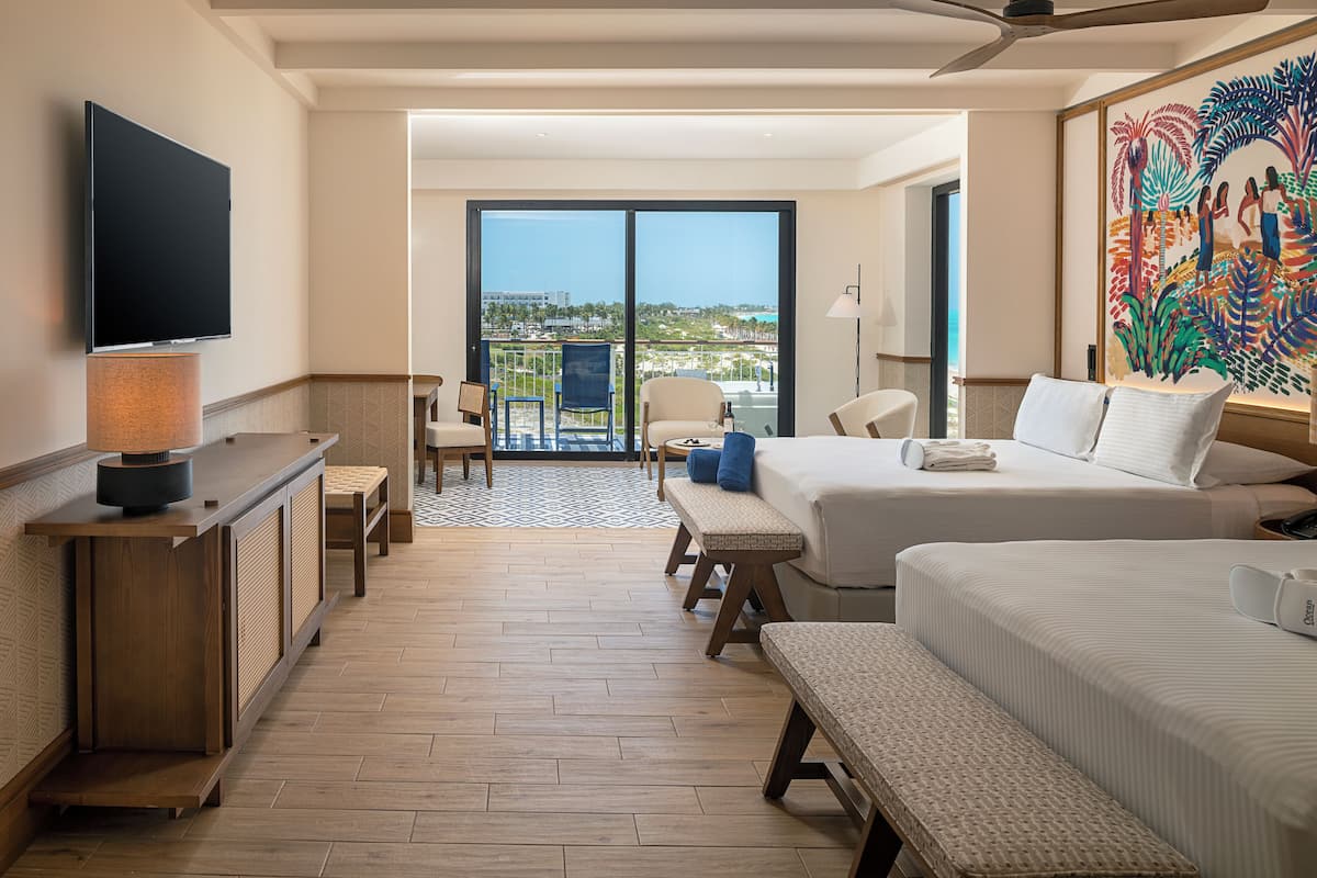 1 habitación y artículos del minibar gratis