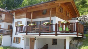 Chalet | Exterior