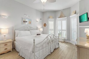 2 bedrooms, internet, bed sheets