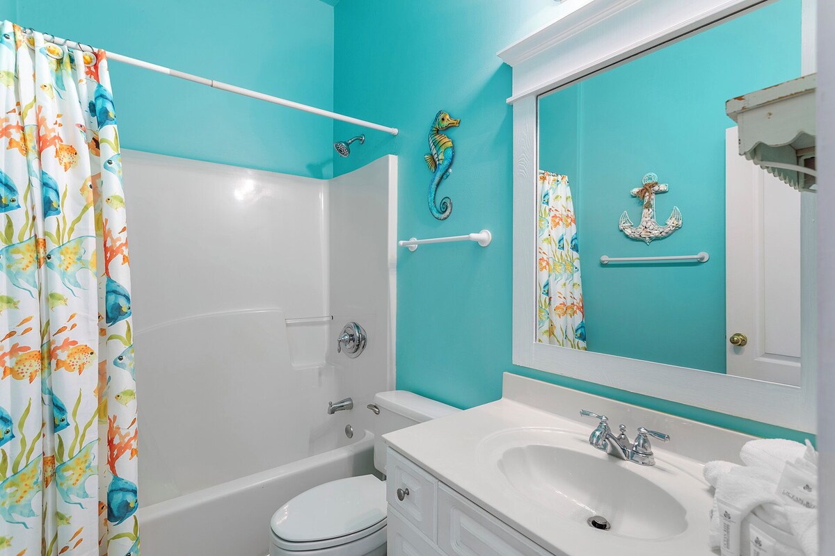 Photo 11 of Cotton Candy - Crystal Beach Cottages, Near Beach, Destin, Community Pool!