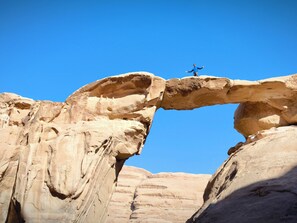 Hiking - Sleep Under The Stars Wadi Rum Desert (Wadi Rum)