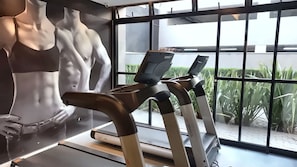 Suite | Fitness facility