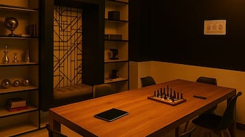Suite | Interior