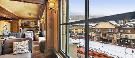 parkhyatt-lobby-2723_54133415109_o