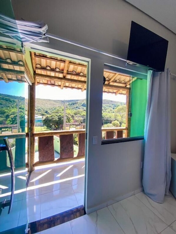 Superior-sviitti, lanai, vuoristonäköala | Työpöytä, ilmainen Wi-Fi